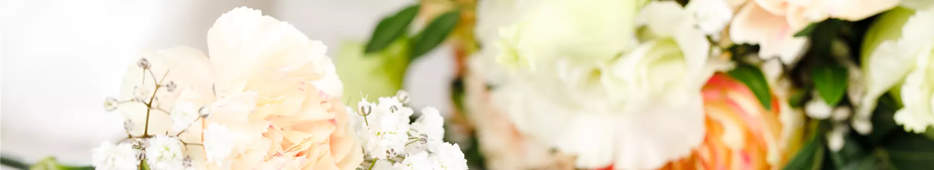 Blumen zur Hochzeit – ideales Geschenk oder doch eher überflüssig?